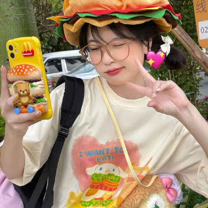 花落水流红