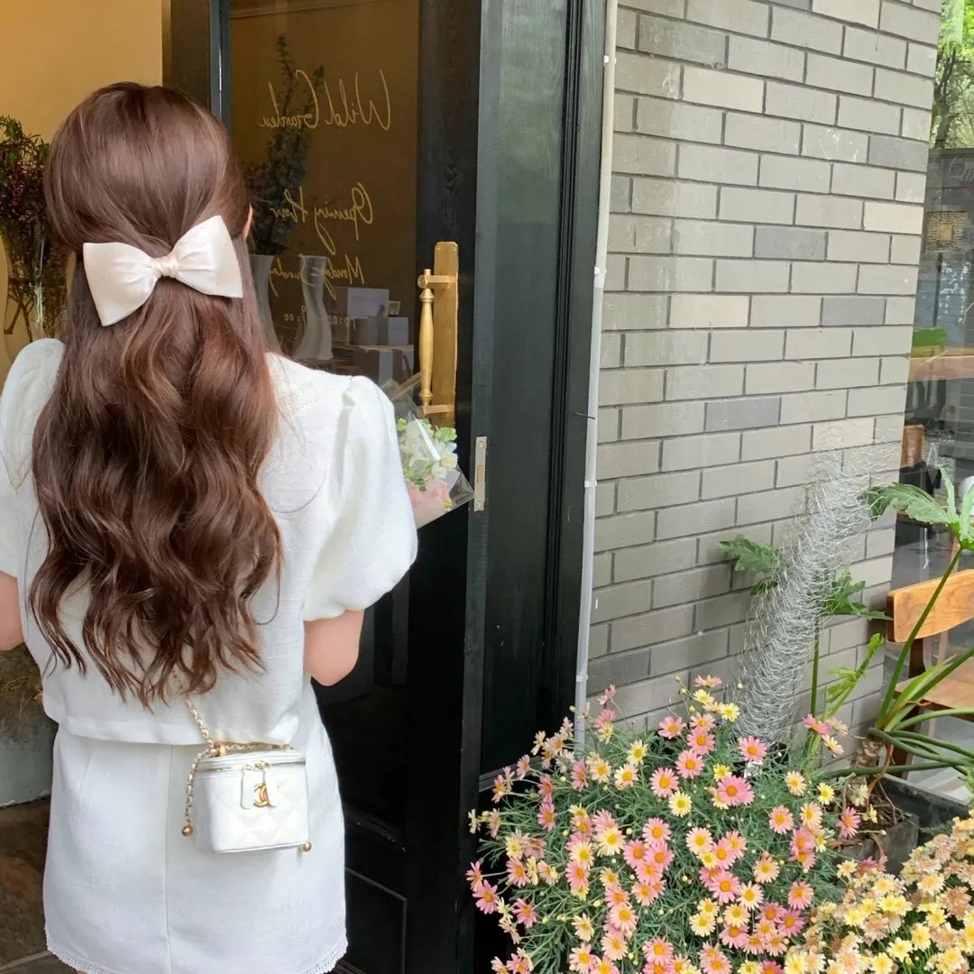 乐苑春深未了情